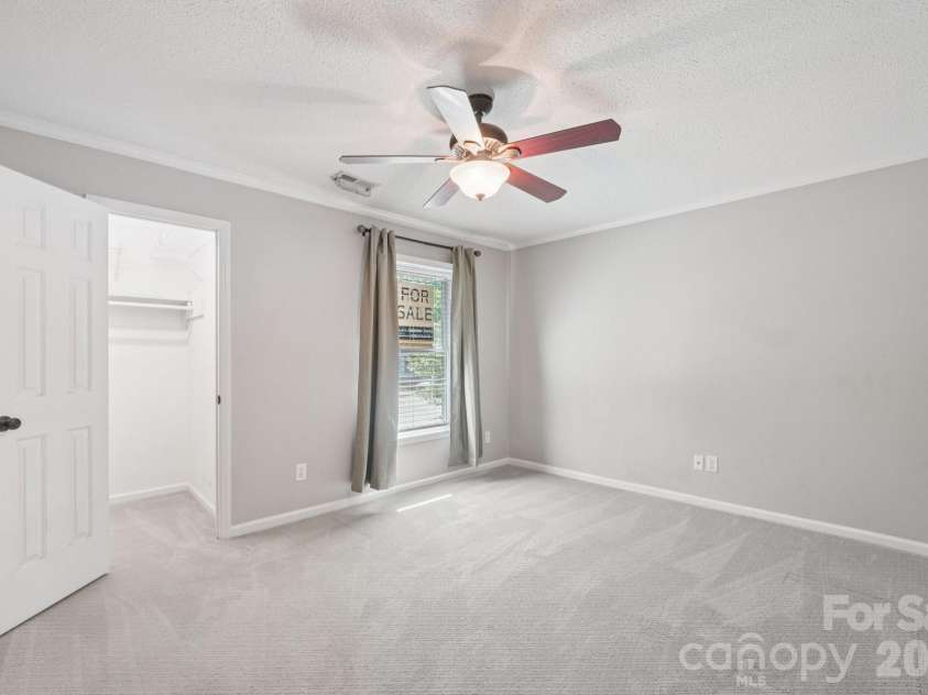 1741 Robinwood Road, Gastonia, NC 28054.  MLS# CAR4325004, YatesRealty ID 22494. 