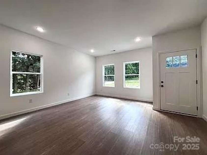 795 Lyman Road, Inman, SC 29349.  MLS# CAR4275883, YatesRealty ID 22494. 