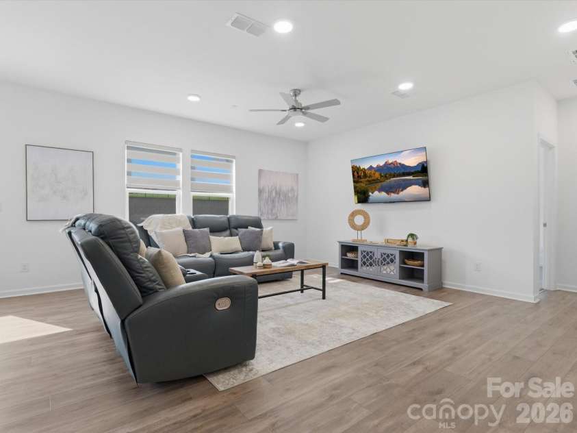 11126 Glasden Road, Charlotte, NC 28278.  MLS# CAR4393781, YatesRealty ID 22495. 
