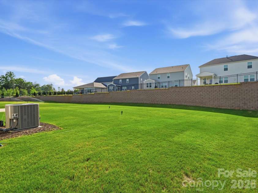 11126 Glasden Road, Charlotte, NC 28278.  MLS# CAR4393781, YatesRealty ID 22495. 