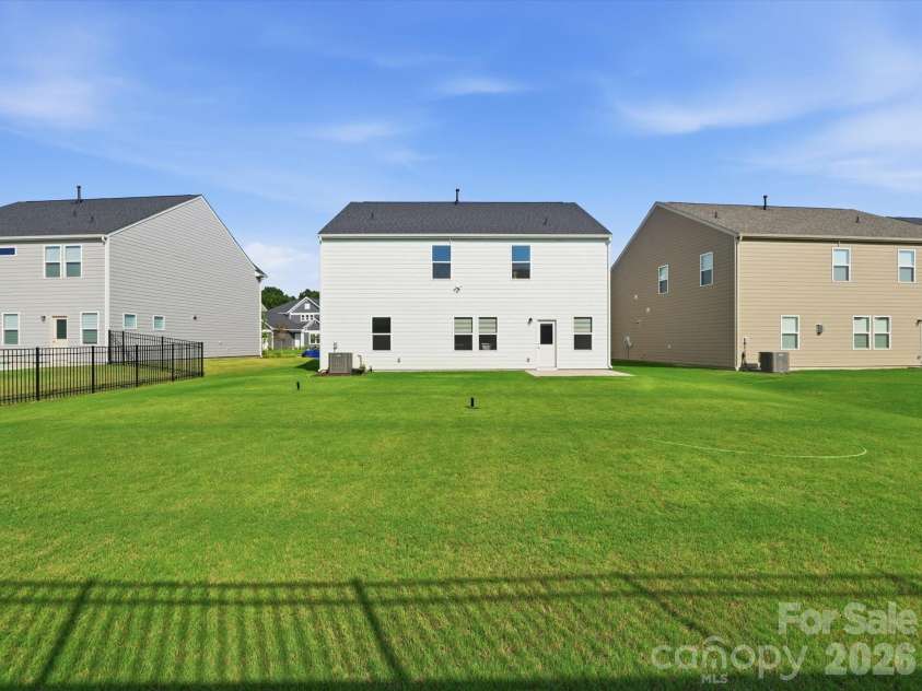 11126 Glasden Road, Charlotte, NC 28278.  MLS# CAR4393781, YatesRealty ID 22495. 