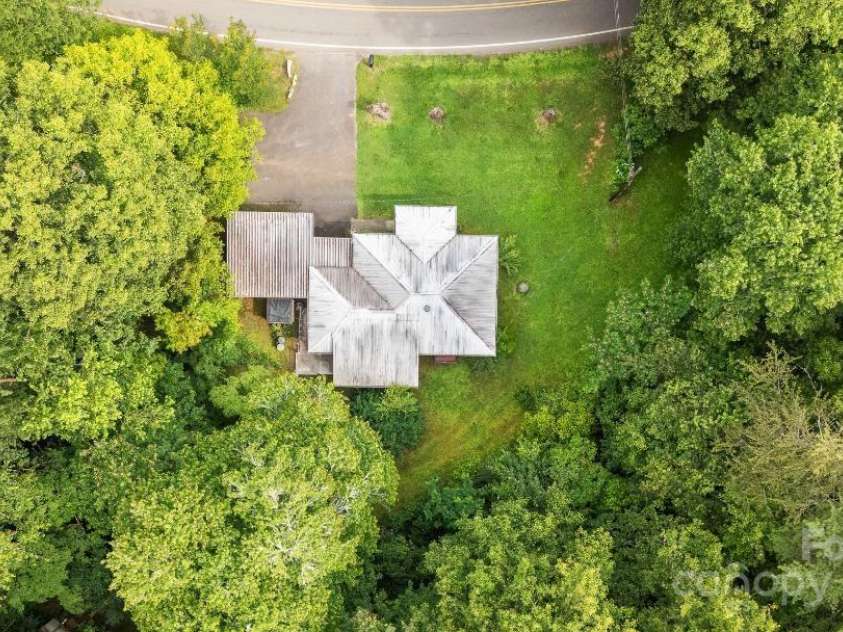 3325 Deerbrook Road, Lenoir, NC 28645.  MLS# CAR4270737, YatesRealty ID 22495. 