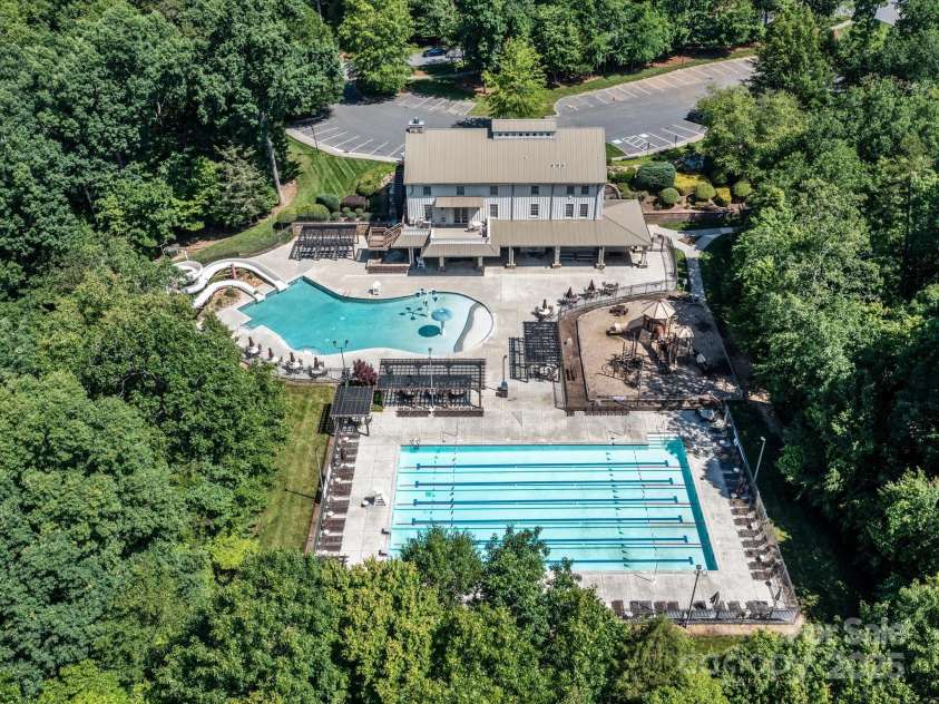 4009 Oxford Mill Road, Waxhaw, NC 28173.  MLS# CAR4267673, YatesRealty ID 22496. 2 of 3 pools with Clubhouse.  Lawson has a swimteam!