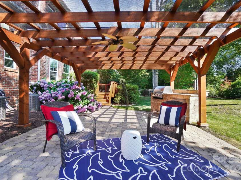 4009 Oxford Mill Road, Waxhaw, NC 28173.  MLS# CAR4267673, YatesRealty ID 22496. 