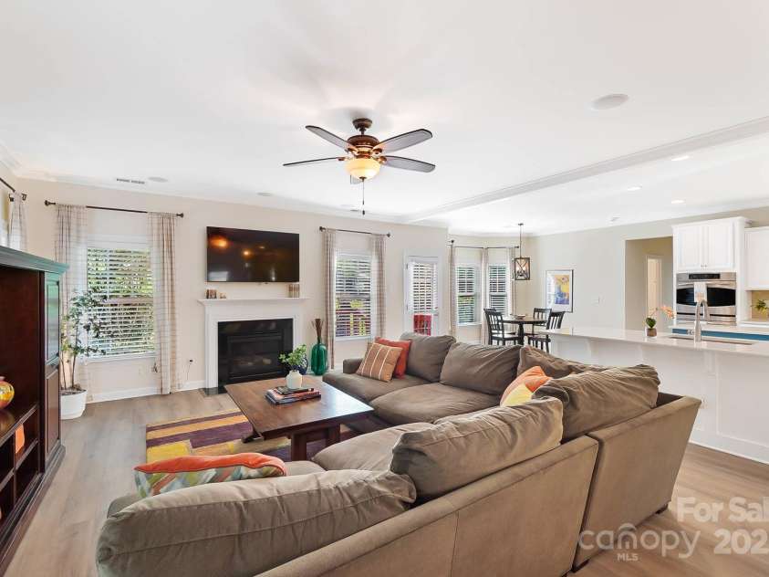 4009 Oxford Mill Road, Waxhaw, NC 28173.  MLS# CAR4267673, YatesRealty ID 22496. 