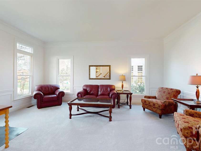 5423 Piper Glen Drive, Charlotte, NC 28277.  MLS# CAR4356760, YatesRealty ID 22496. 