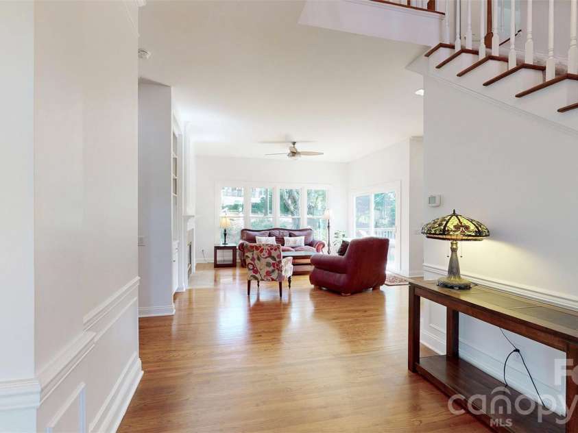 5423 Piper Glen Drive, Charlotte, NC 28277.  MLS# CAR4356760, YatesRealty ID 22496. 