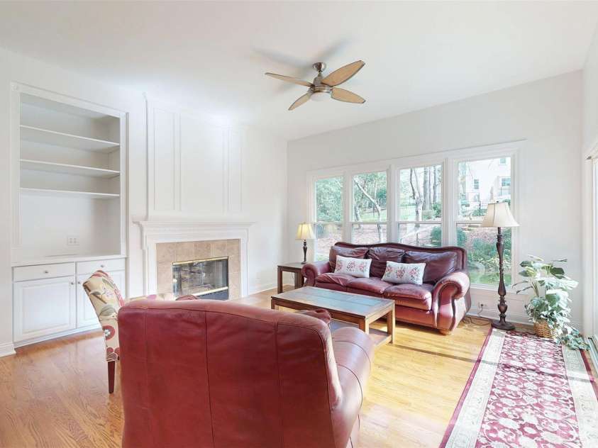 5423 Piper Glen Drive, Charlotte, NC 28277.  MLS# CAR4356760, YatesRealty ID 22496. 