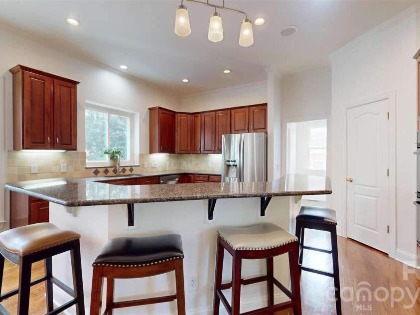 5423 Piper Glen Drive, Charlotte, NC 28277.  MLS# CAR4356760, YatesRealty ID 22496. 