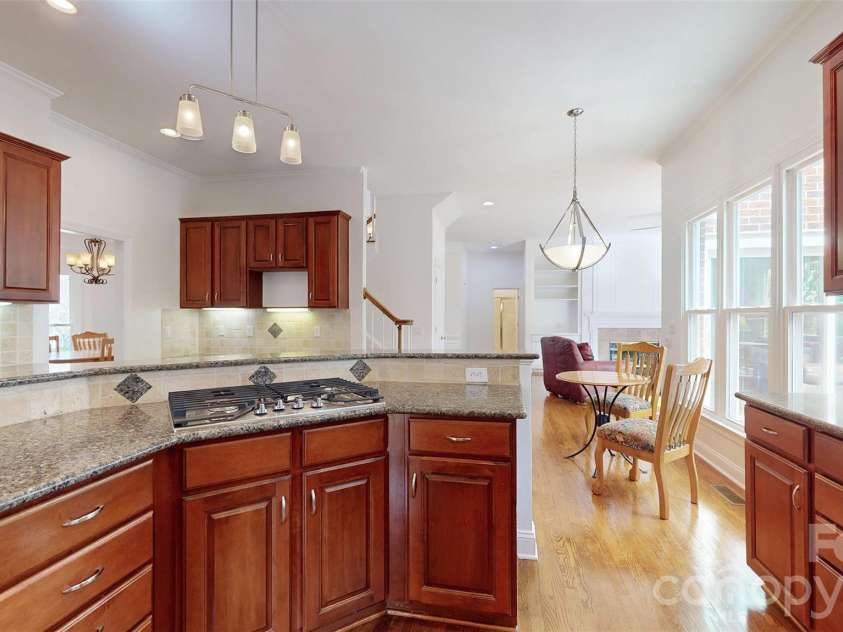 5423 Piper Glen Drive, Charlotte, NC 28277.  MLS# CAR4356760, YatesRealty ID 22496. 