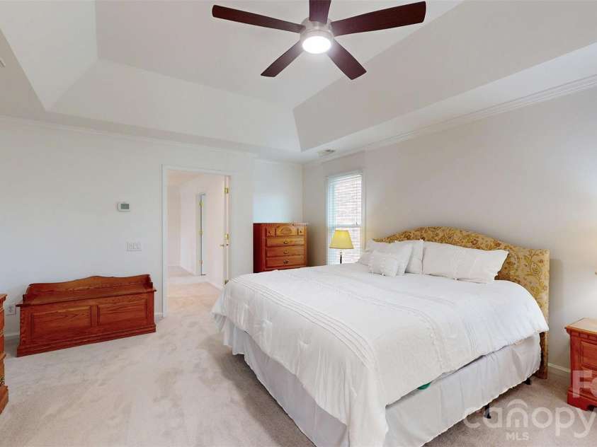 5423 Piper Glen Drive, Charlotte, NC 28277.  MLS# CAR4356760, YatesRealty ID 22496. 