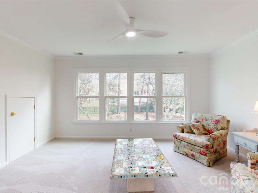 5423 Piper Glen Drive, Charlotte, NC 28277.  MLS# CAR4356760, YatesRealty ID 22496. 