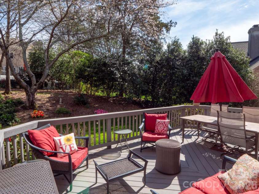 5423 Piper Glen Drive, Charlotte, NC 28277.  MLS# CAR4356760, YatesRealty ID 22496. 