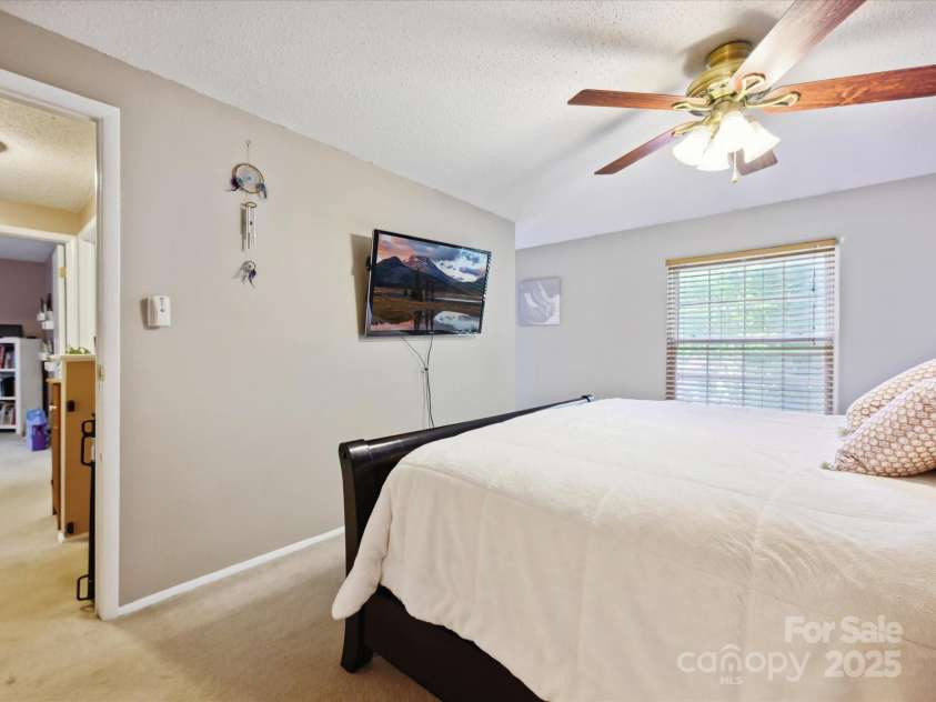 11718 Battery Place, Charlotte, NC 28273.  MLS# CAR4258299, YatesRealty ID 22497. 