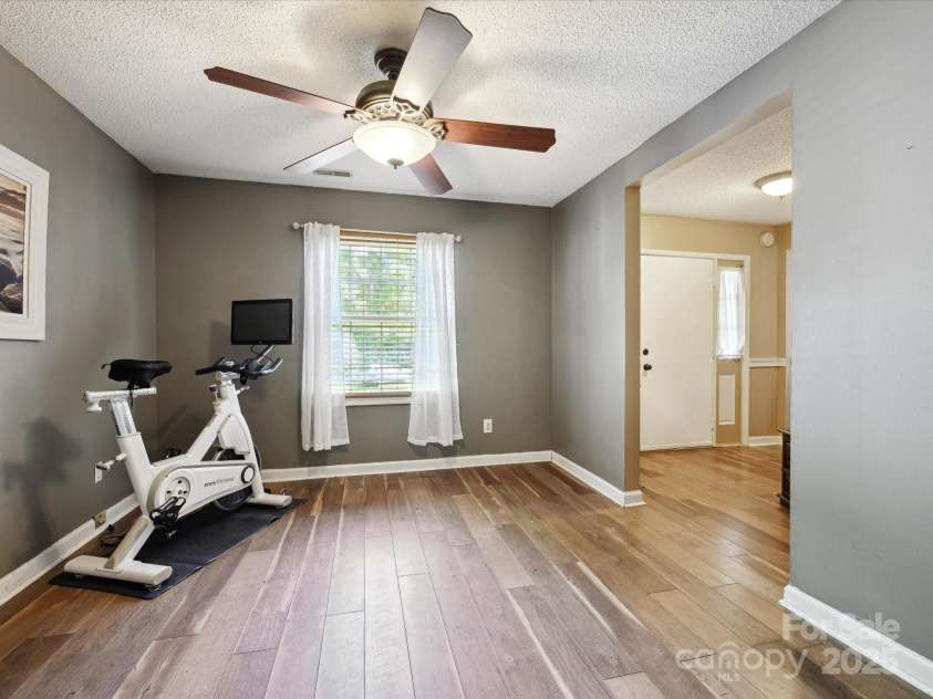 11718 Battery Place, Charlotte, NC 28273.  MLS# CAR4258299, YatesRealty ID 22497. Formal Dining Room