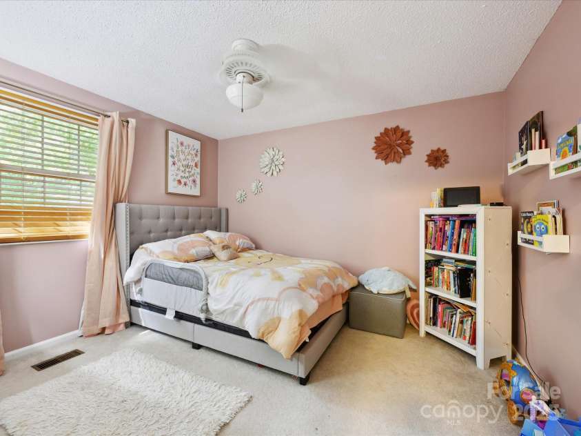 11718 Battery Place, Charlotte, NC 28273.  MLS# CAR4258299, YatesRealty ID 22497. Third Bedroom