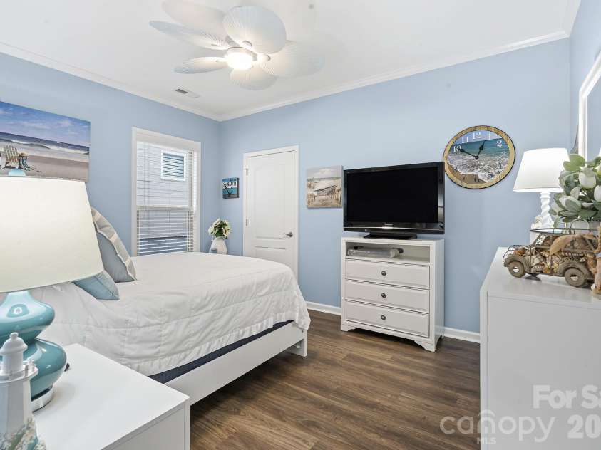 685 Birchway Drive, Fort Mill, SC 29715.  MLS# CAR4356947, YatesRealty ID 22497. 2nd BR w/walk-in closet