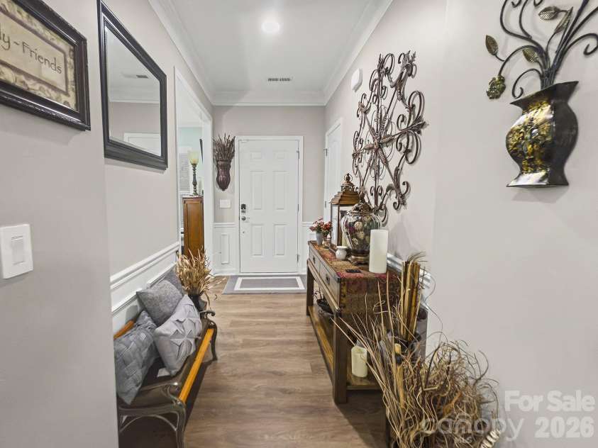 685 Birchway Drive, Fort Mill, SC 29715.  MLS# CAR4356947, YatesRealty ID 22497. Front Foyer