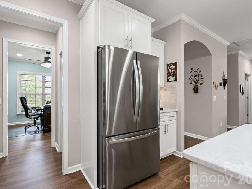685 Birchway Drive, Fort Mill, SC 29715.  MLS# CAR4356947, YatesRealty ID 22497. Refrigerator included