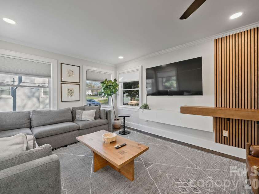 3720 Tuckaseegee Road, Charlotte, NC 28208.  MLS# CAR4356848, YatesRealty ID 22498. Updated living room