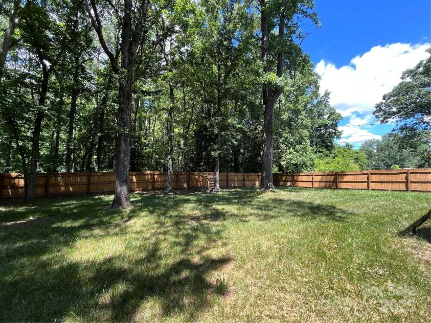 511 Evelyn Avenue, Kannapolis, NC 28083.  MLS# CAR4260364, YatesRealty ID 22498. 
