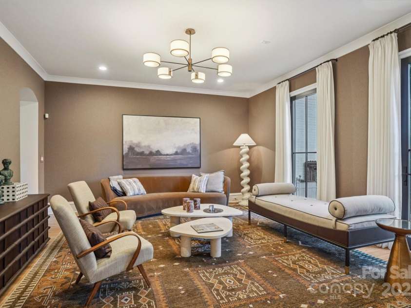 2215 Cortelyou Road, Charlotte, NC 28211.  MLS# CAR4266760, YatesRealty ID 22499. 