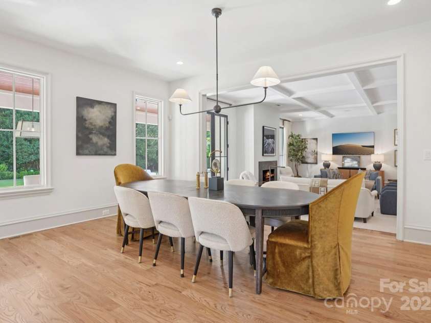 2215 Cortelyou Road, Charlotte, NC 28211.  MLS# CAR4266760, YatesRealty ID 22499. 