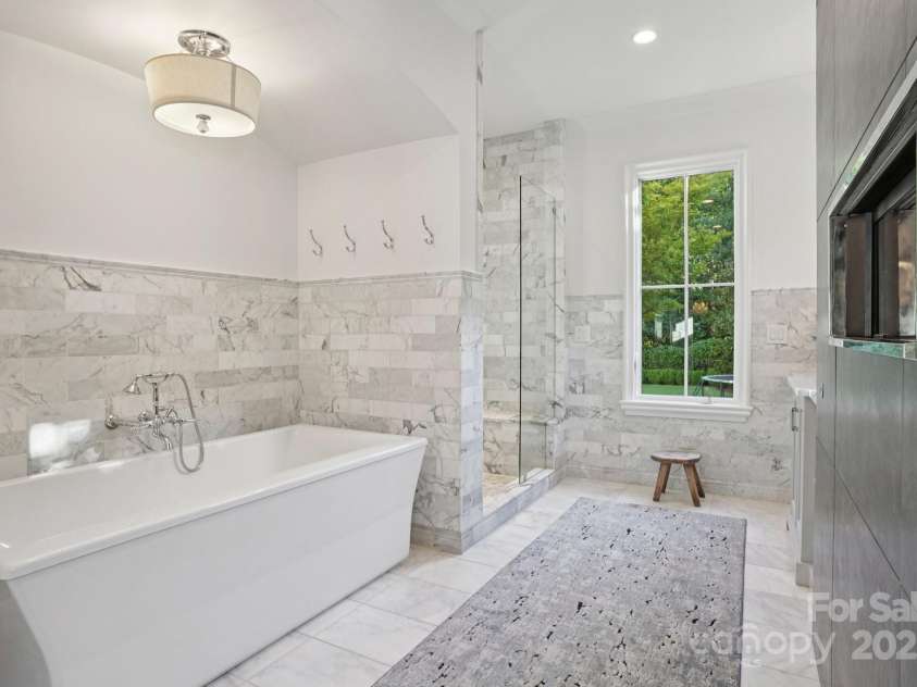 2215 Cortelyou Road, Charlotte, NC 28211.  MLS# CAR4266760, YatesRealty ID 22499. 