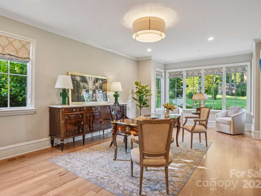 2215 Cortelyou Road, Charlotte, NC 28211.  MLS# CAR4266760, YatesRealty ID 22499. 