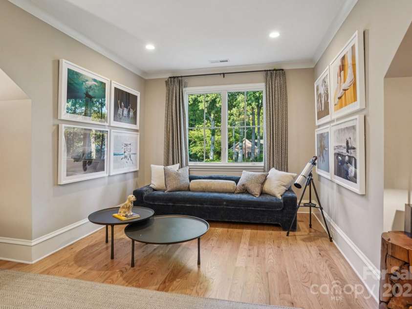 2215 Cortelyou Road, Charlotte, NC 28211.  MLS# CAR4266760, YatesRealty ID 22499. 