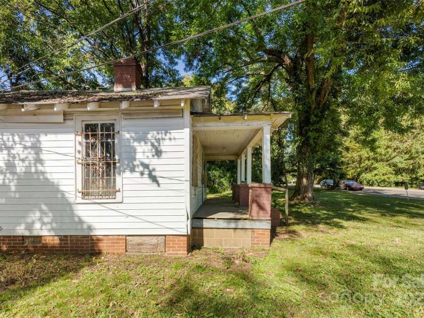 3444 Marvin Road, Charlotte, NC 28211.  MLS# CAR4190106, YatesRealty ID 225. 