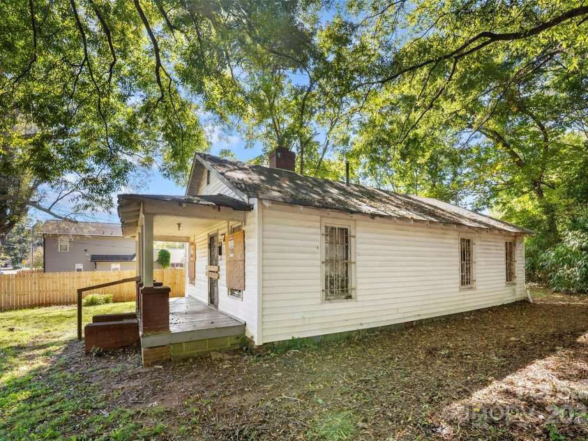 3444 Marvin Road, Charlotte, NC 28211.  MLS# CAR4190106, YatesRealty ID 225. 