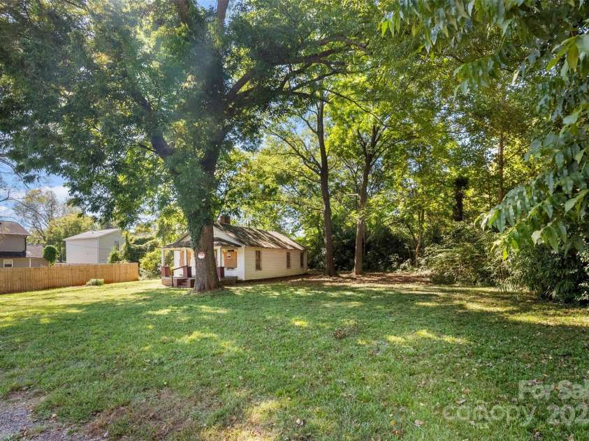 3444 Marvin Road, Charlotte, NC 28211.  MLS# CAR4190106, YatesRealty ID 225. 