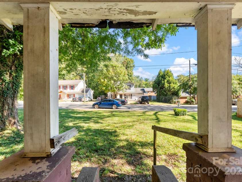 3444 Marvin Road, Charlotte, NC 28211.  MLS# CAR4190106, YatesRealty ID 225. 