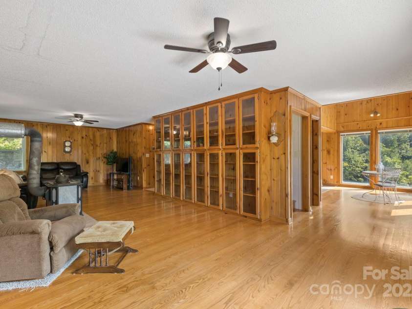 505 Old Home Place Drive, Marshall, NC 28753.  MLS# CAR4207123, YatesRealty ID 225. 