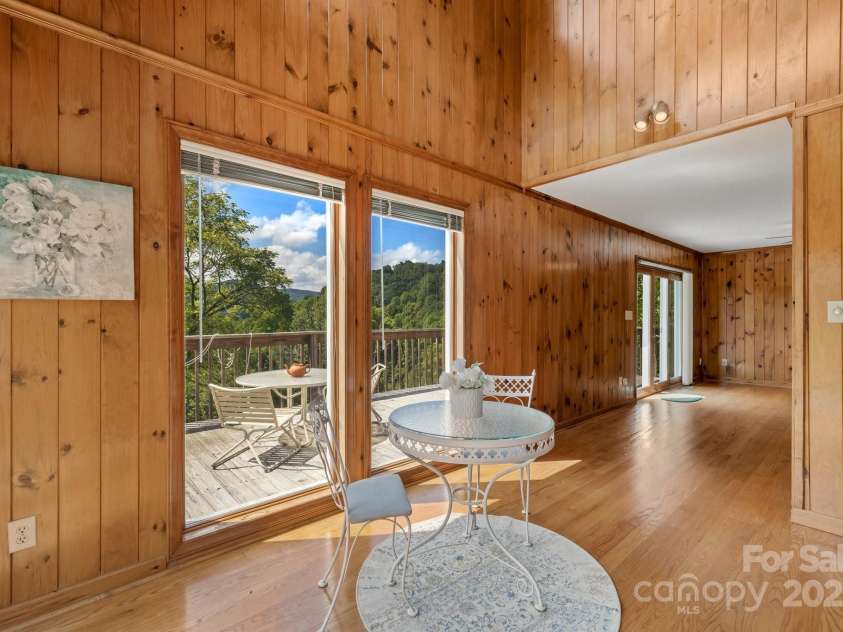 505 Old Home Place Drive, Marshall, NC 28753.  MLS# CAR4207123, YatesRealty ID 225. 