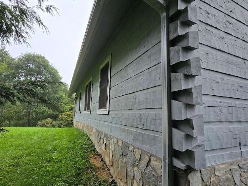 979 Wagon Road, Warrensville, NC 28693.  MLS# CAR4292311, YatesRealty ID 225. 