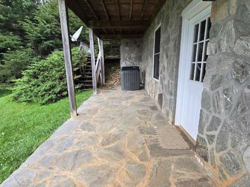 979 Wagon Road, Warrensville, NC 28693.  MLS# CAR4292311, YatesRealty ID 225. 