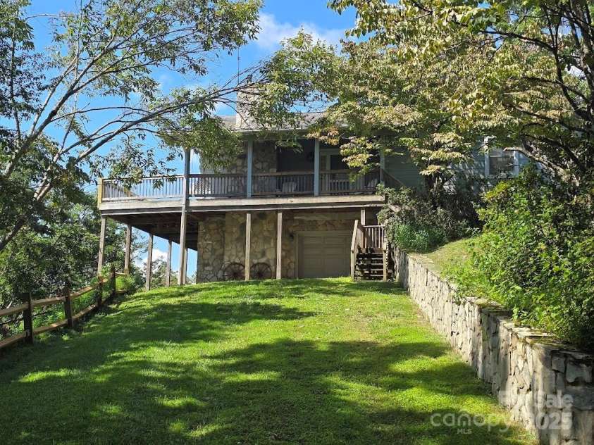 979 Wagon Road, Warrensville, NC 28693.  MLS# CAR4292311, YatesRealty ID 225. 