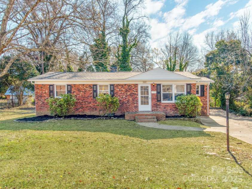 502 Mcconnell Street, Clover, SC 29710.  MLS# CAR4330324, YatesRealty ID 2250. 