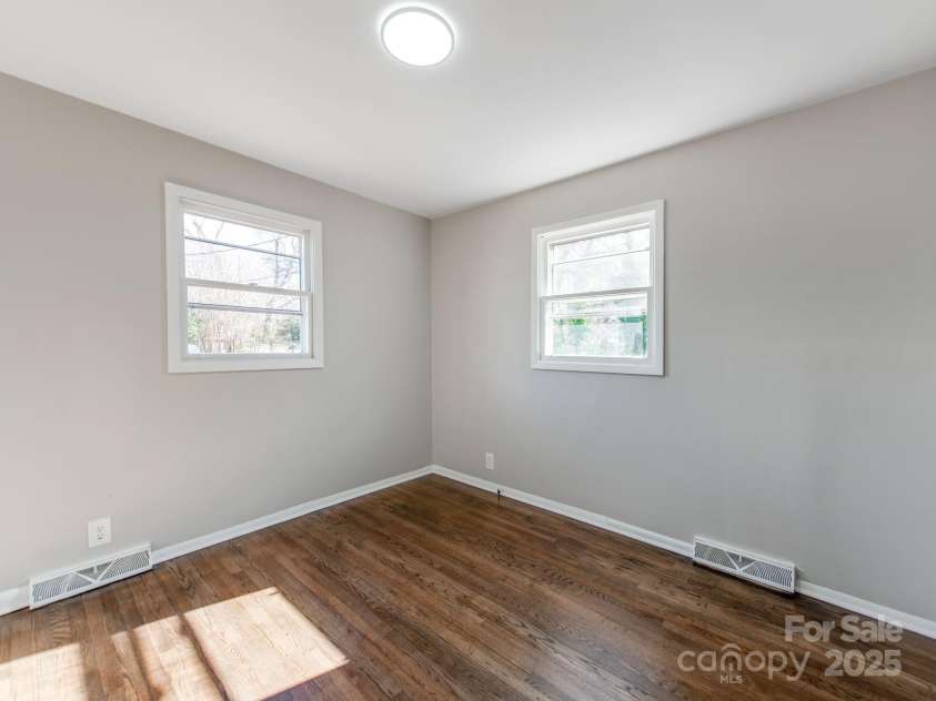 502 Mcconnell Street, Clover, SC 29710.  MLS# CAR4330324, YatesRealty ID 2250. 