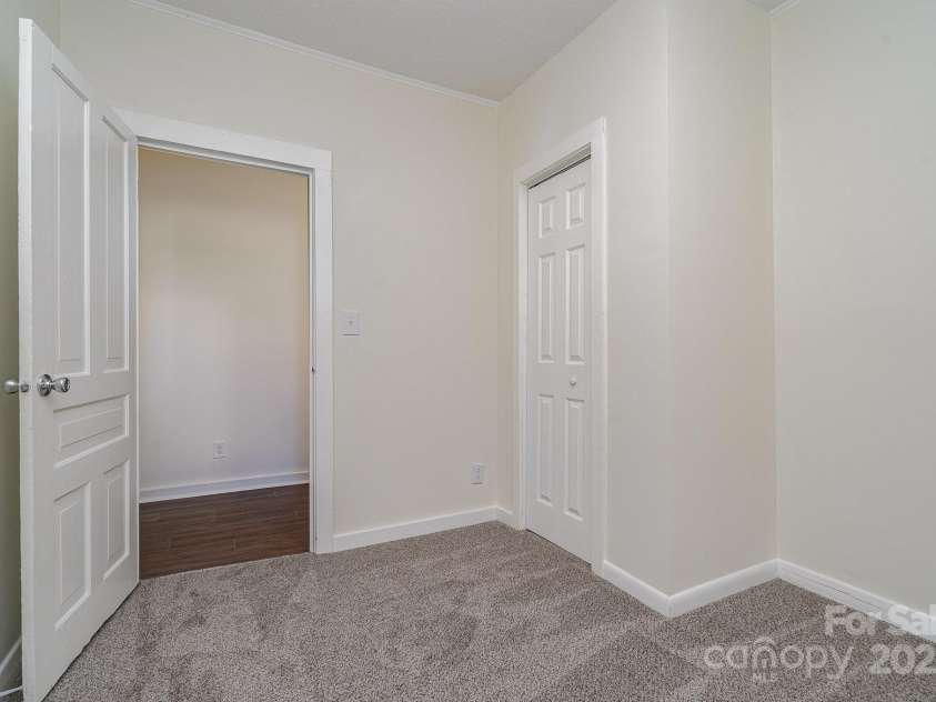 520 Waddell Drive, Albemarle, NC 28001.  MLS# CAR4216319, YatesRealty ID 2250. 