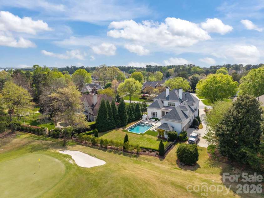 18710 Peninsula Cove Lane, Cornelius, NC 28031.  MLS# CAR4369862, YatesRealty ID 22501. 