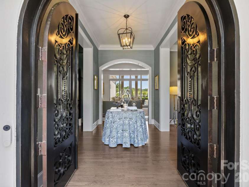 18710 Peninsula Cove Lane, Cornelius, NC 28031.  MLS# CAR4369862, YatesRealty ID 22501. 