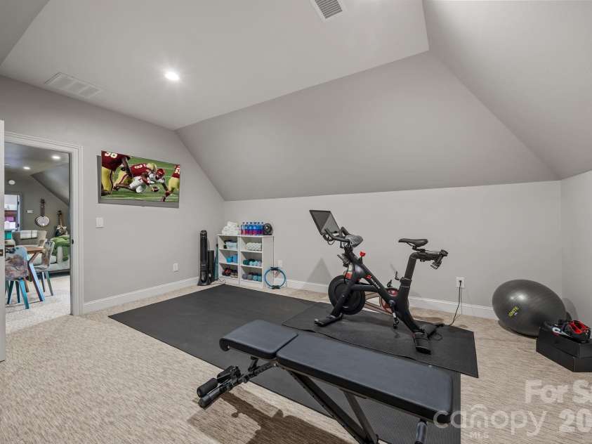 18710 Peninsula Cove Lane, Cornelius, NC 28031.  MLS# CAR4369862, YatesRealty ID 22501. 