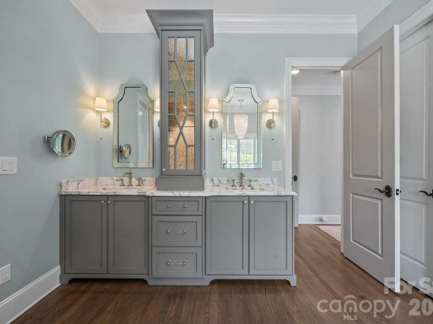 18710 Peninsula Cove Lane, Cornelius, NC 28031.  MLS# CAR4369862, YatesRealty ID 22501. 