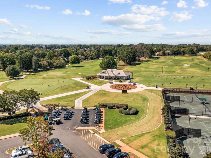 18710 Peninsula Cove Lane, Cornelius, NC 28031.  MLS# CAR4369862, YatesRealty ID 22501. 