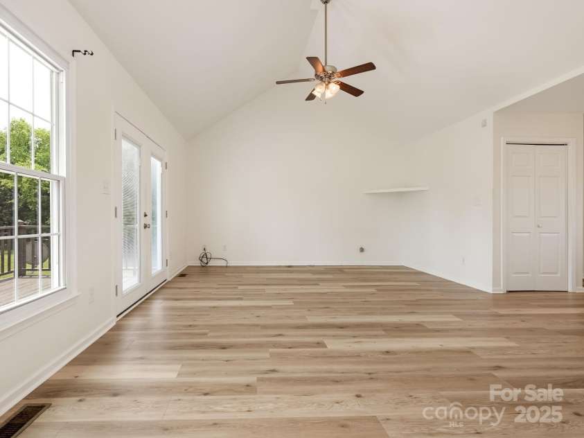 7006 Lone Eagle Drive, Monroe, NC 28110.  MLS# CAR4268647, YatesRealty ID 22501. 