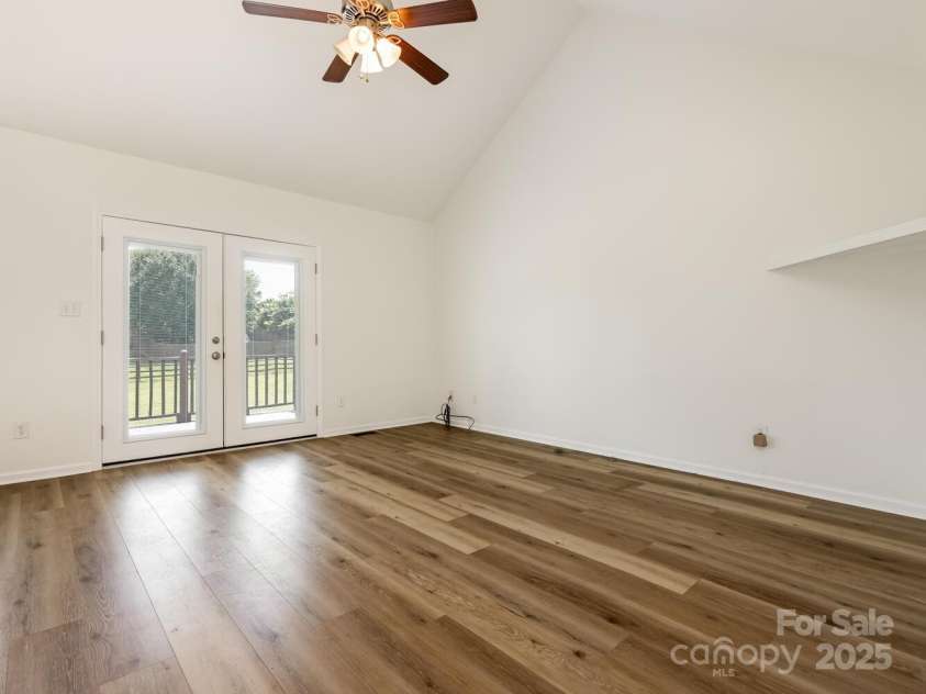 7006 Lone Eagle Drive, Monroe, NC 28110.  MLS# CAR4268647, YatesRealty ID 22501. 