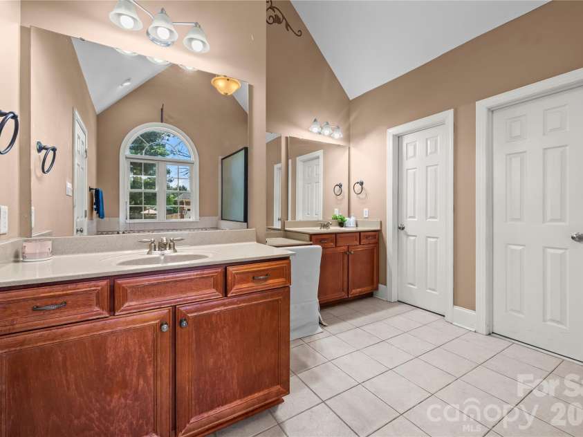 443 Crowders Bluff Court, Clover, SC 29710.  MLS# CAR4369857, YatesRealty ID 22502. 